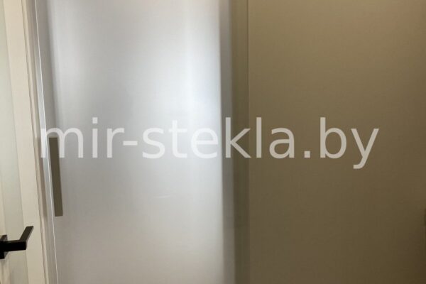 1613659903291311-1800x-808