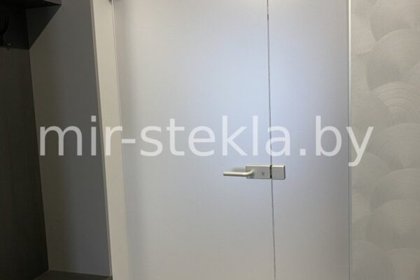 1613659904416195-1800x-f90