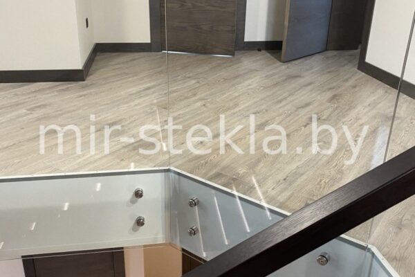 1615383157451519-1800x-181