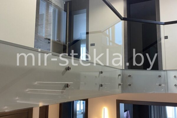 1615383158547916-1800x-d7e