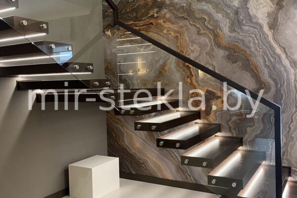 1615383160389528-1800x-ba5