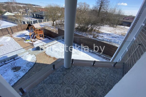 1615457738115674-1800x-e18